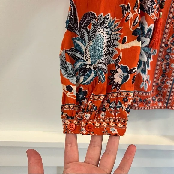 Women’s Chico’s orange patterned long sleeve blouse size 16/18 - Picture 4 of 7